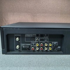 Mitsubishi HS-U760 S-VHS VCR Player Hi-Fi Stereo PerfecTape VCR Plus+ FOR PARTS