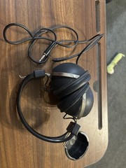 Sonic-A Black Over-Ear Headphones 6.35mm Adjustable Headband Double Earpiece