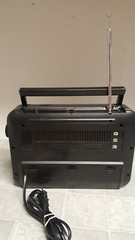 Vintage GE Superadio AM/FM Stereo Boom Box 7-2887B NO BATTERIES Read)