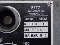 BECKMAN INSTRUMENTS INC. BETZ LAB. CONDUTO-BRIDGE MODEL X 14 REF. TEMP. 18ºC