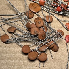 Sprague-AB-Mial-AECeramic Disc Capacitor Lot ASST Voltage Up To 1KV 94 Pcs.