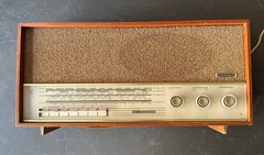 1950s GRUNDIG tupe 3030 H Hi-Fi Sound Tube Radio (see description)
