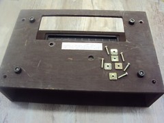 Realistic STA-80 Receiver Wood Case, Feet & Mounting Screws. Read More Below.