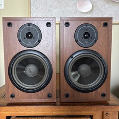INFINITY SM62 Bookshelf Speakers – 6.5″ woofers