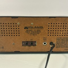 Midland International 11-500 Vintage 5-Band AM/FM/SW Radio Turns On And Working