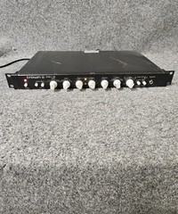 Crown PSL-2 Straight Line Stereo Pre Amplifier