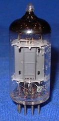 Good Mullard ECC83 / 12AX7 Long Plate Vacuum Tube 1958 Date