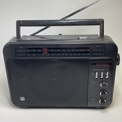 GE Superadio 7-2887A AM/FM Hi Performance Radio with Wide Band & Auto Frequency