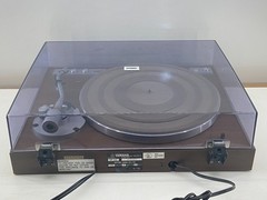 Yamaha YP-B4 Automatic Belt Drive Turntable Record Player FOR PARTS/REPAIR