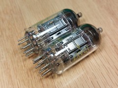 Perfectly Matched Pair of Raytheon 12AX7 Black Plate Vacuum Tubes #2