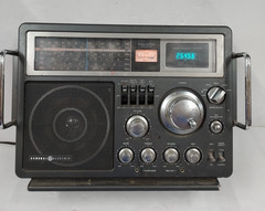 Vintage GE 7-2990A World Monitor AM/FM/Shortwave Multi-Band Radio *READ*