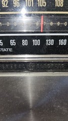 Vintage GE AM/FM Solid State Portable Radio Model P977D Works See Video RARE