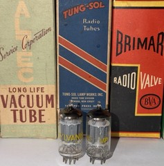 (2) Super Strong Sylvania Yellow Label 12AX7 7025 Tubes Tested On TV7-D/U