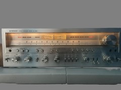Pioneer SX 1050 vintage stereo receiver (performs as designed)