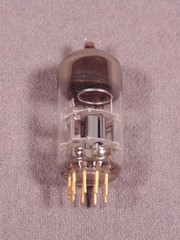 1 EC8010 8556 SEIMENS Gold Pin Germany HiFi Amp Vintage Vacuum Tube NOS Strong