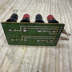 Kenwood KR-6050 Receiver Parts – Speaker Output Connectors