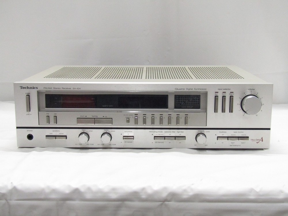 Vintage Technics SA-424 Quartz Digital AM/FM Stereo Receiver Silver Tested