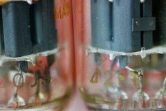 NOS 6DJ8 ECC88 6922 E88CC AMPEREX HOLLAND V-RARE DIMPLE-DISC TUBES MATCHED PAIR