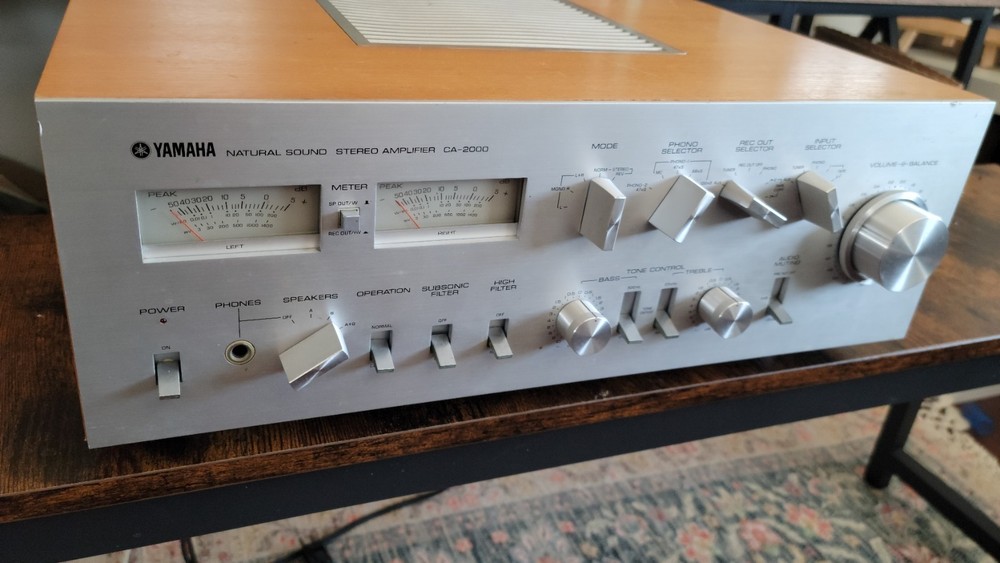 Yamaha CA-2000 Natural Sound Stereo Integrated Amplifier