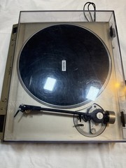 Pioneer PL-8 Quartz-PLL Electronic Control Direct Drive Full-Automatic Turntable