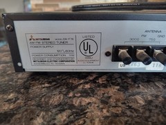 Vintage Mitsubishi DA-F76 AM/FM Stereo Quartz Synthesizer Tuner -Tested/Working