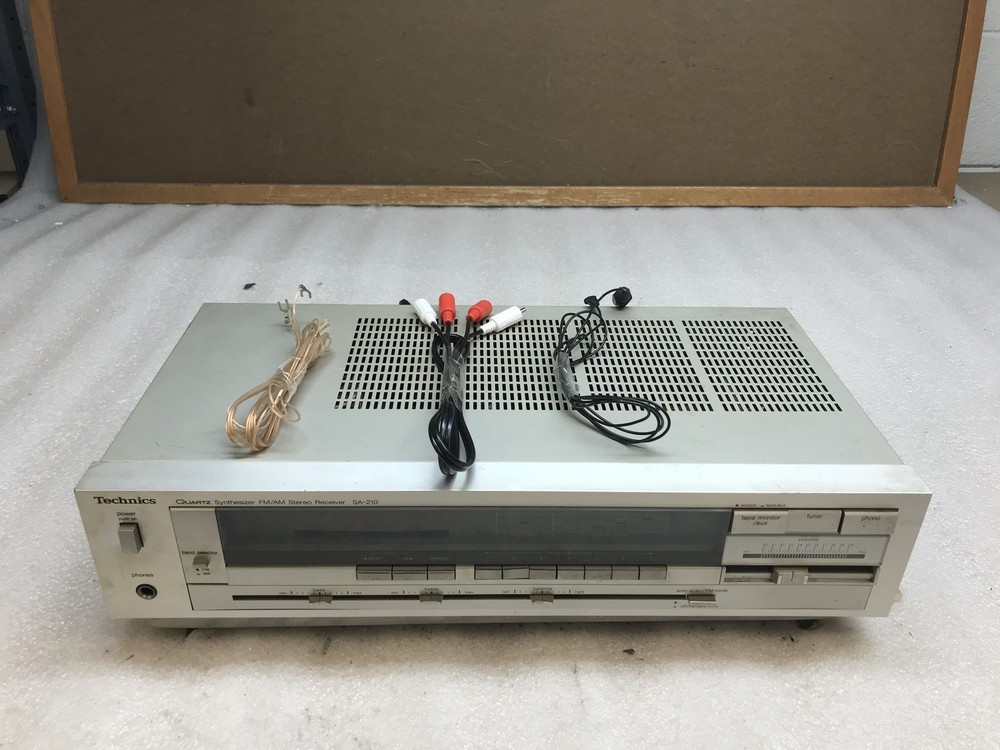 Technics SA-210, Vintage Quartz Synthesizer FM/AM Stereo Receiver – Read Desc