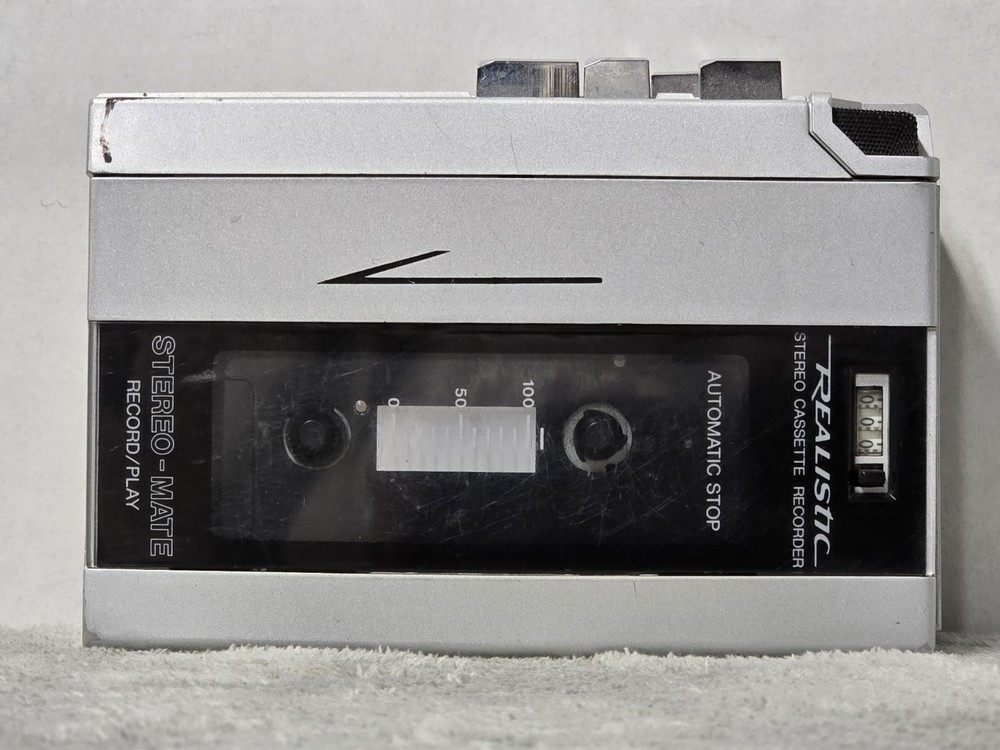 Realistic SCP-17 / 14-1037 Cassette Tape Recorder