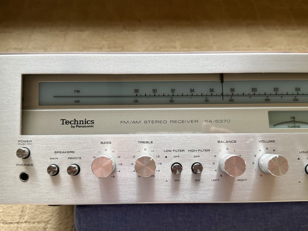 Technics SA-5370 AM/FM Stereo Receiver – Parts Only – No Sound