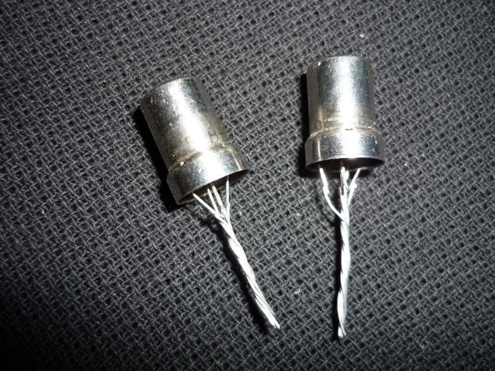 2pcs. 6C52N / 6S52N / 6С52Н = 6CW4 mini Triode Nuvistor Pulled