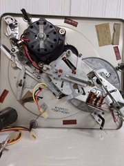 Magnavox Micromatic Stereo 4 Speed Turntable