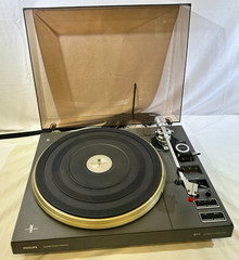 Philips Super-Electronic 877 Turntable – tested and works