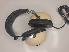 VTG 1970s PIONEER SE-30A Headband Over Ear 8 ohm Stereo HEADPHONES Made in Japan