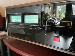 McIntosh MC2002 Stereo Power Amplifier With Manual/ Original Box
