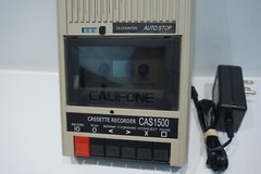 CALIFONE CAS1500 PORTABLE CASSETTE RECORDER / PLAYER with AC ADAPTER