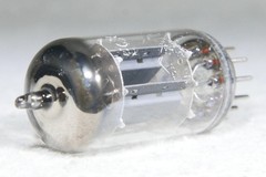 Telefunken ECC83/12AX7 Long Smooth Plate Diamond Mark on Bottom Germany Strong