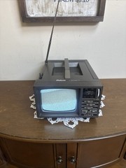 Vintage Osaka KTV-1010 Deluxe Portable 5” B&W CRT TV 1985 Korea Retro