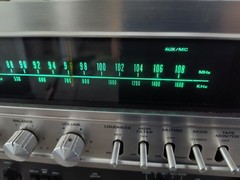 Hitachi SR-800 Stereo Receiver