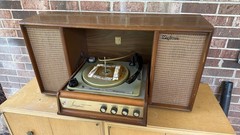 🍊Vintage 1960s/70s Magnavox Micromatic Record Player | Model 1SC602 SAVE ME!