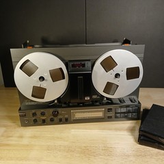 Vintage Black Akai GX-77 4-Track Reel-to-Reel Tape Deck in Original Box – NICE!