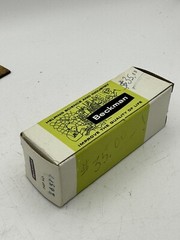 VINTAGE Beckman 16577 EF40 K6GWD5 Vacuum Tube