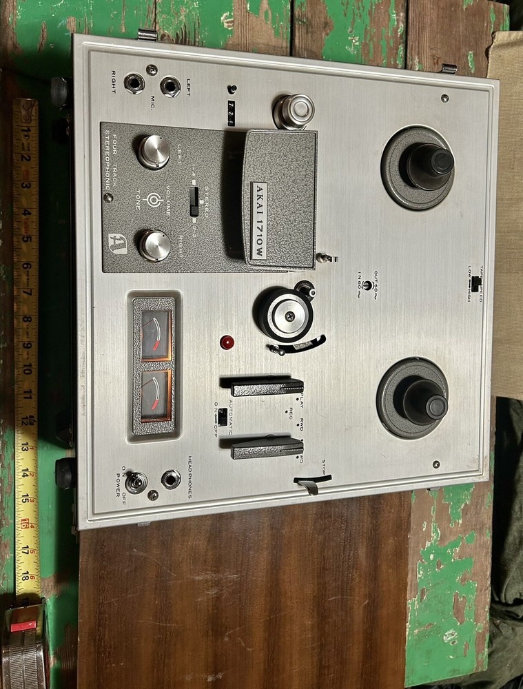 Vintage AKAI 1710W/L Wood Box Made in Tokyo Japan Tested! Works!