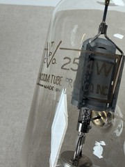 Heintz & Kaufman 254W RF Transmitting Vacuum Tube Military Radio Uranium Glass