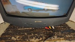 Vintage Sharp 25J-M100 CRT TV Retro Gaming Television No Remote 1997