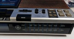 Vintage General Electric AM FM Clock Radio Cassette Player GE . W 15 Cassettes.