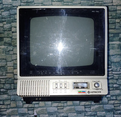 Vintage Hitachi 9″ CT0911 Solid State Color CRT TV Retro Vintage Good