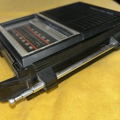 Vintage General Electric Two-Way-Power AM/FM Radio 7-2800 B Battery Operated