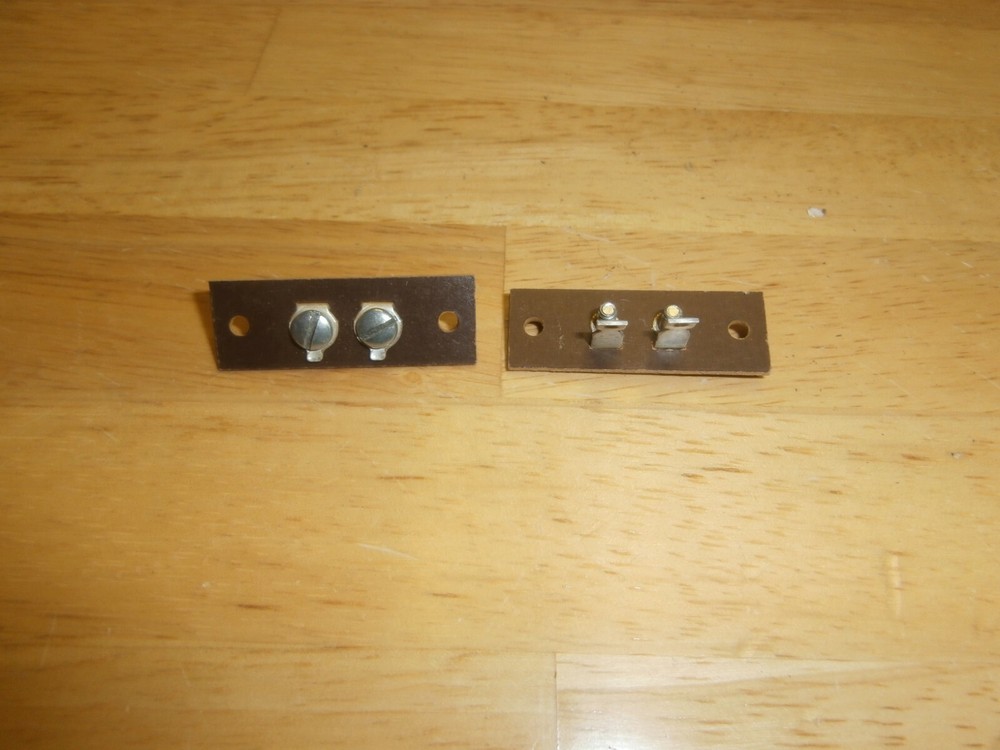 LOT/2 HH SMITH 872 PHENOLIC 2 POSITION SPEAKER SCREW TERMINAL STRIPS,NOS