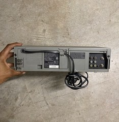 RCA VR651HF AccuSearch 4 Head Hi-Fi Stereo VHS VCR Player Recorder AS-IS