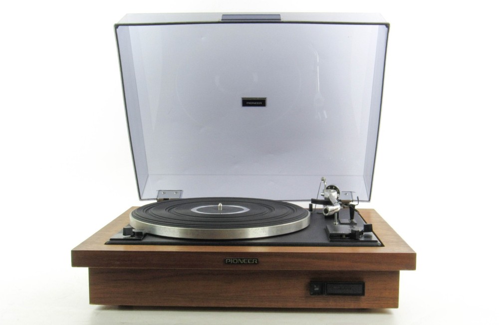 PIONEER PL-A35D Turntable With Dust Cover FOR PARTS ONLY SEE VIDEO