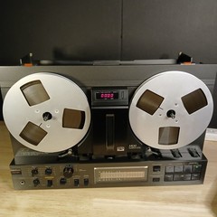Vintage Black Akai GX-77 4-Track Reel-to-Reel Tape Deck in Original Box – NICE!